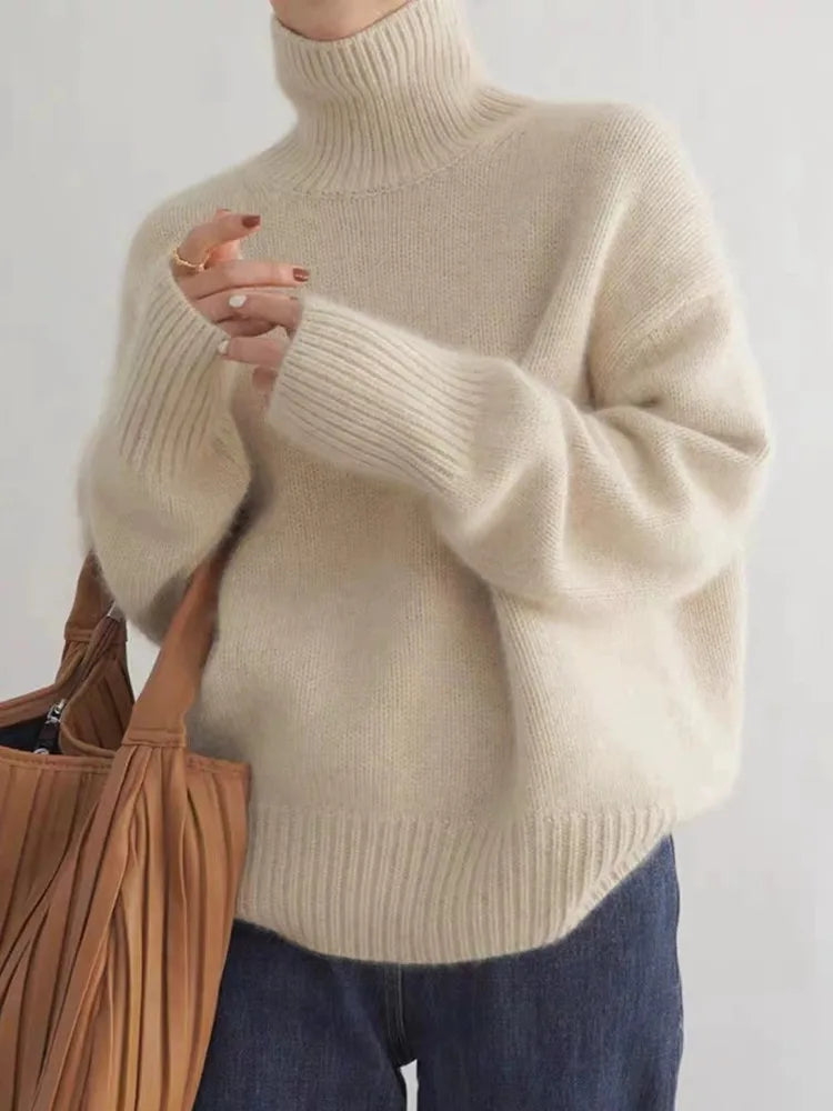 Collaria™ – Eleganter Pullover mit hohem Kragen