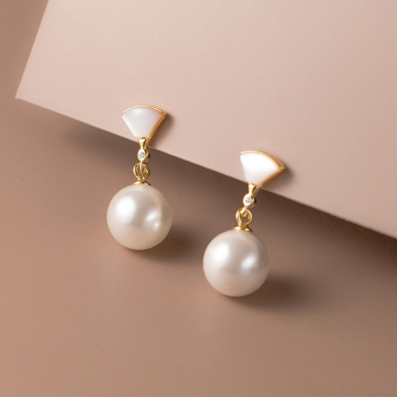 Chic Ohrringe aus Silber mit Perle