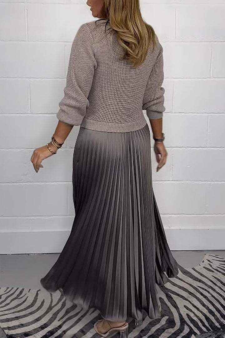 Claudia - Maxikleid mit Pullover und plissiertem Rock